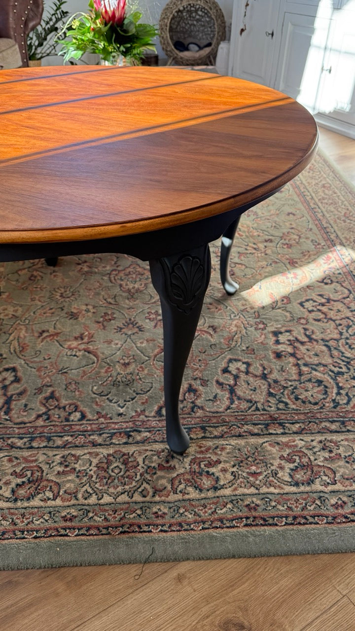 Charles | Chippendale Tisch