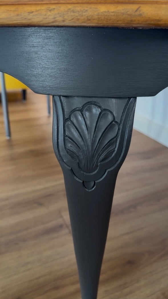 Charles | Chippendale Tisch